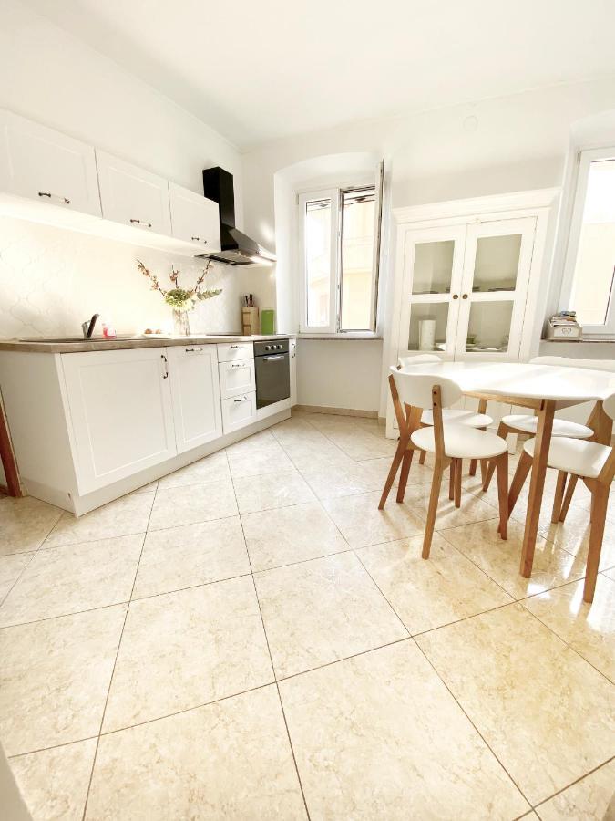Apartment Evelina Pula Bagian luar foto