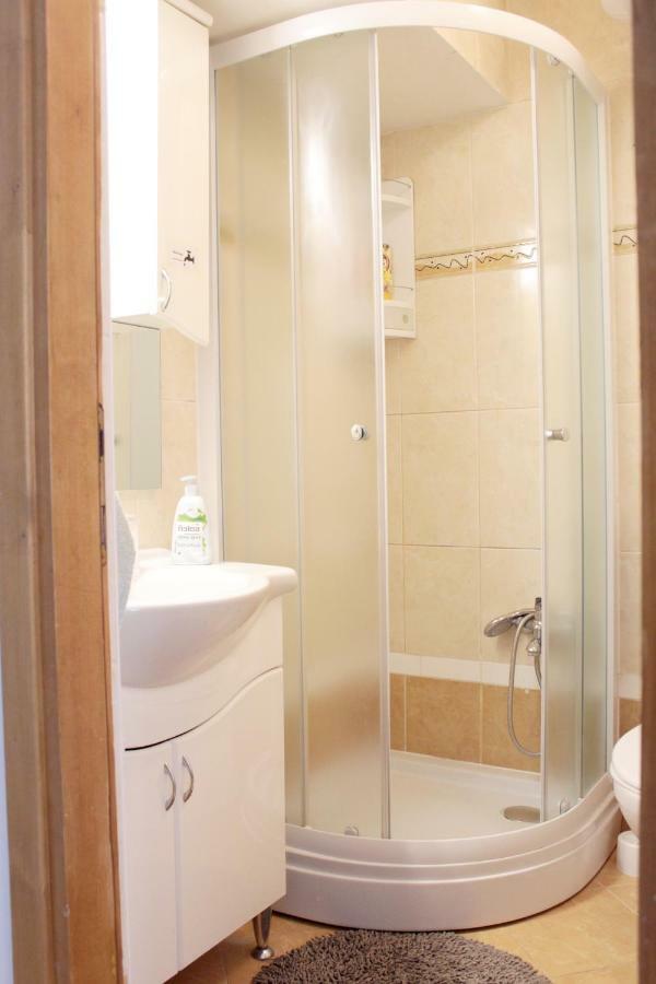 Apartment Evelina Pula Bagian luar foto